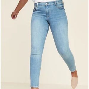 Old Navy Rockstar Mid Rise Skinny Jeans